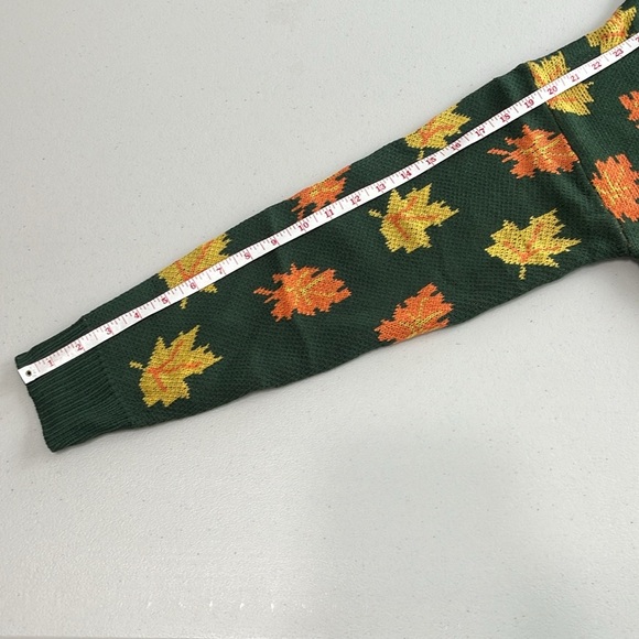 NEW Big Cozy Fall Leaf Sweater - KPJ Green Fall Leaf Knit - Women's Medium - Picture 6 of 12